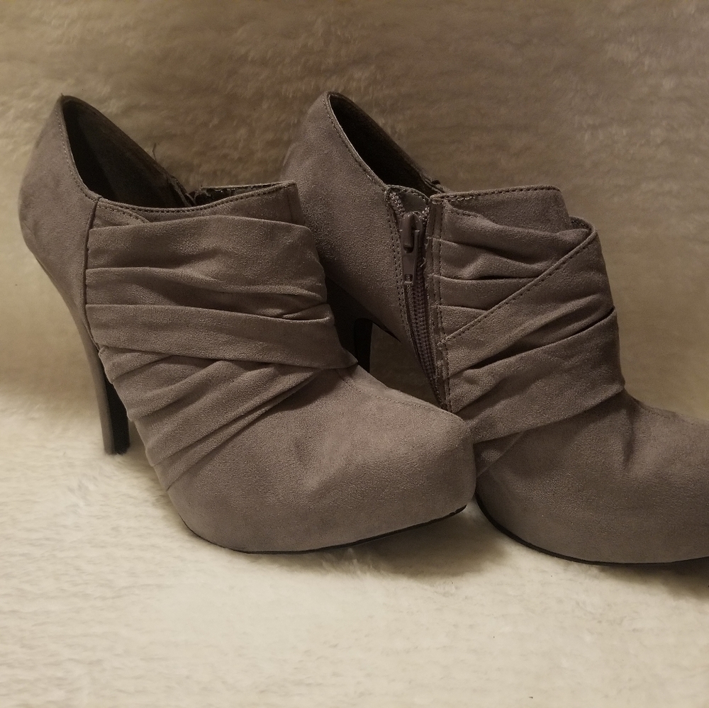 Guess heels